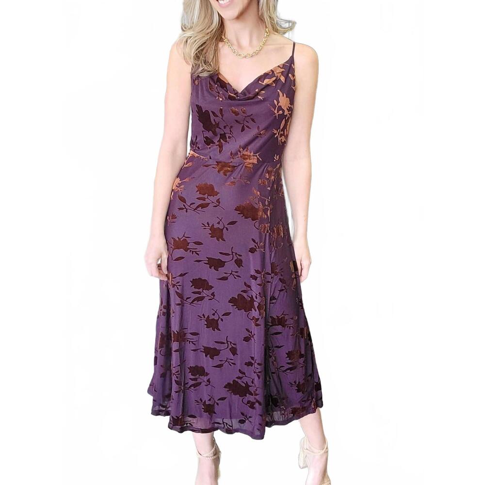 NEW SUNDAY EDITION pollie dress in purple - Picture 6 of 6
